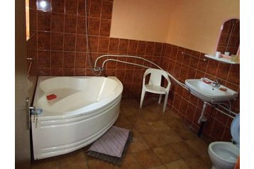 Románia Chata Baraj Leşu, Exteriőr